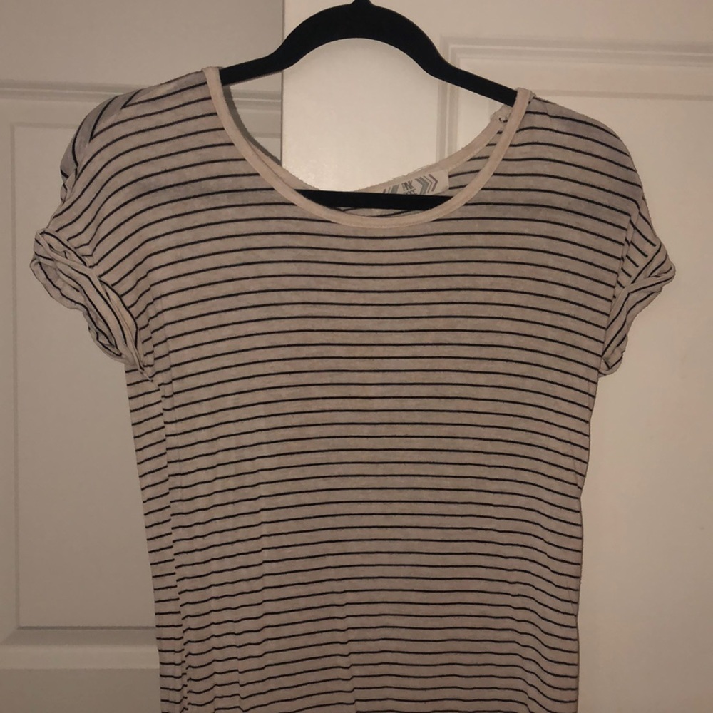 short sleeve striped shirt